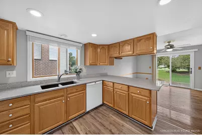 511 Cottonwood Lane, Schaumburg, IL 60193 - Photo 8