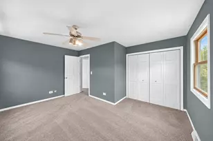 511 Cottonwood Ln, Schaumburg, IL 60193 - Photo 20