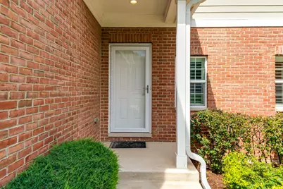 1815 Torrey Parkway, Libertyville, IL 60048 - Photo 2