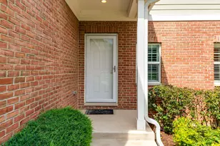 1815 Torrey Pkwy, Libertyville, IL 60048 - Photo 2