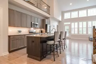 1815 Torrey Pkwy, Libertyville, IL 60048 - Photo 4