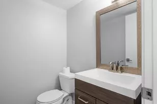 780 Golfview Dr, Roselle, IL 60172 - Photo 18
