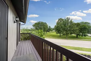 780 Golfview Dr, Roselle, IL 60172 - Photo 22