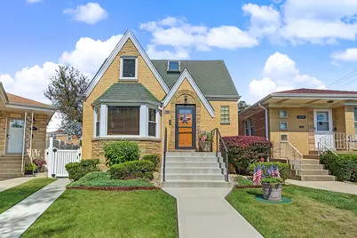 6218 W Huntington Street, Chicago, IL 60646 - Photo 1