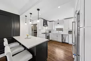 10303 S California Ave, Chicago, IL 60655 - Photo 6