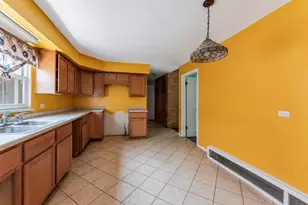6401 S Albany Ave, Chicago, IL 60629 - Photo 12
