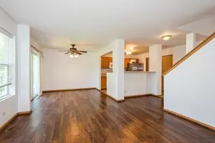 2341 Stoughton Cir, Aurora, IL 60502 - Photo 4