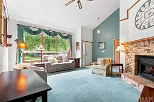 564 Wilson Ave, Park City, IL 60085 - Photo 10