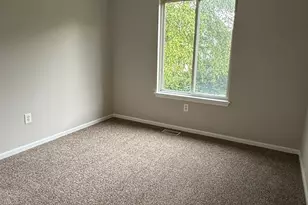 2032 Wedgewood Cir, Romeoville, IL 60446 - Photo 8