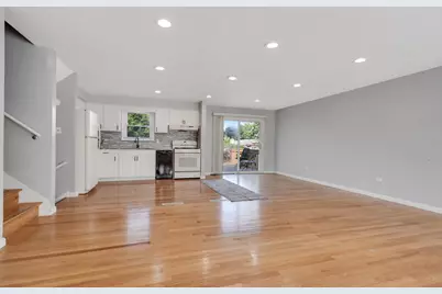 8808 S 85th Court, Hickory Hills, IL 60457 - Photo 2