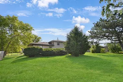 8808 S 85th Court, Hickory Hills, IL 60457 - Photo 22