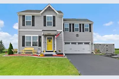 499 Bantam Street, Dekalb, IL 60115 - Photo 2