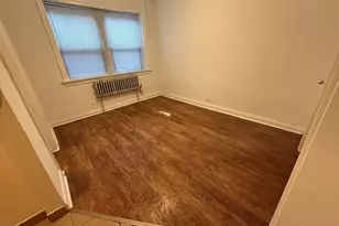 1135 W Lunt Ave, Chicago, IL 60626 - Photo 2