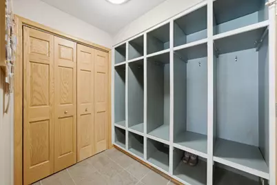 1654 Wadsworth Road, Wheaton, IL 60189 - Photo 20