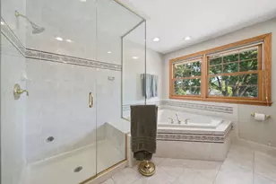 1654 Wadsworth Rd, Wheaton, IL 60189 - Photo 24