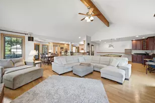 1654 Wadsworth Rd, Wheaton, IL 60189 - Photo 6