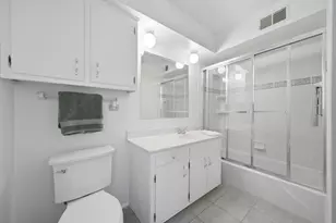 1654 Wadsworth Rd, Wheaton, IL 60189 - Photo 26
