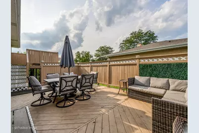 557 Delaware Trail, Carol Stream, IL 60188 - Photo 22