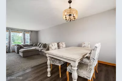 557 Delaware Trail, Carol Stream, IL 60188 - Photo 8