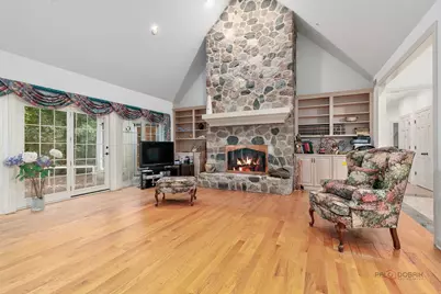 1 Briarwood Lane, Lincolnshire, IL 60069 - Photo 12