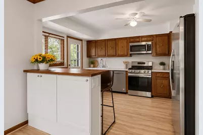 6702 Pershing Court, Woodridge, IL 60517 - Photo 12