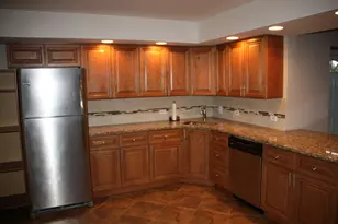 402 E Atwater Ave, Elmhurst, IL 60126 - Photo 2
