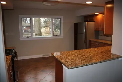 402 E Atwater Avenue, Elmhurst, IL 60126 - Photo 4