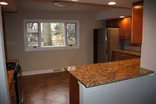 402 E Atwater Ave, Elmhurst, IL 60126 - Photo 4