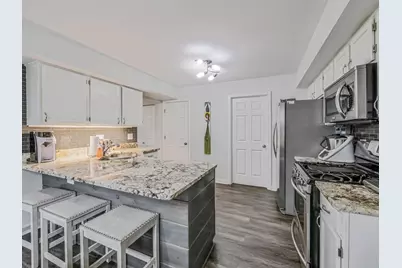 68 Cambridge Avenue, Streamwood, IL 60107 - Photo 6