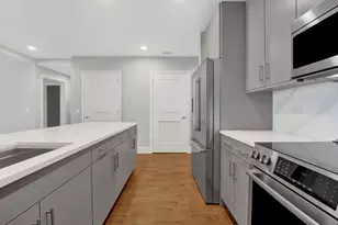 850 N Lake Shore Dr, Chicago, IL 60611 - Photo 14
