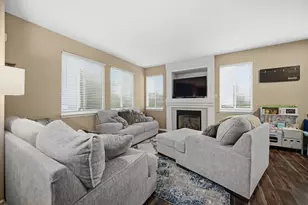 3108 Gloria Ln, Joliet, IL 60435 - Photo 4