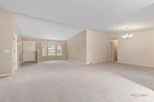 1832 Paddock Ct, Grayslake, IL 60030 - Photo 4