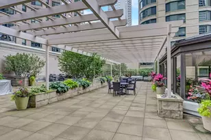 400 E Ohio St, Chicago, IL 60611 - Photo 38