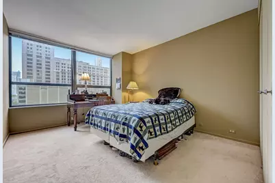 400 E Ohio Street #801, Chicago, IL 60611 - Photo 18