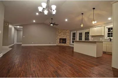 3290 E 289th Road, Lasalle, IL 61301 - Photo 4