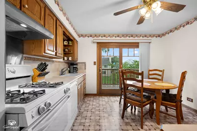 635 N Rumple Lane, Addison, IL 60101 - Photo 10