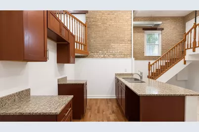 2042 W Touhy Avenue #G, Chicago, IL 60645 - Photo 2