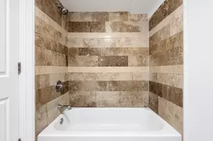 2042 W Touhy Ave, Chicago, IL 60645 - Photo 14