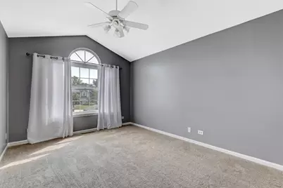 938 Little Falls Court, Elk Grove Village, IL 60007 - Photo 14