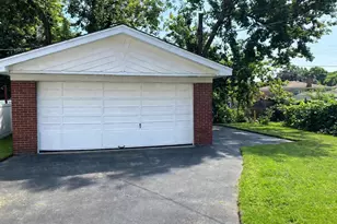 9521 S Knox Ave, Oak Lawn, IL 60453 - Photo 14