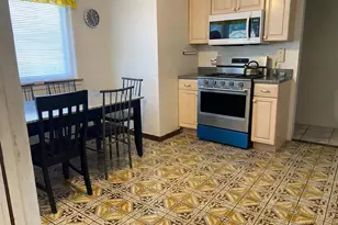 9521 S Knox Ave, Oak Lawn, IL 60453 - Photo 4