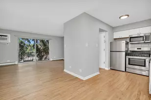 909 Plainfield Rd, Darien, IL 60561 - Photo 10