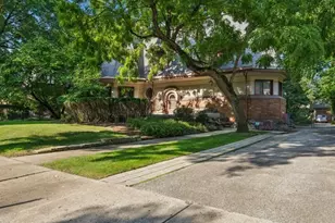 530 Edgewood Pl, River Forest, IL 60305 - Photo 2