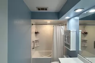 220 Lakewood Dr, Oakwood Hills, IL 60013 - Photo 2