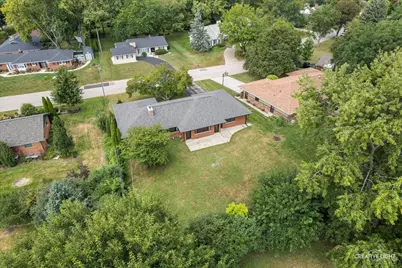 390 Lra Drive, Aurora, IL 60506 - Photo 30