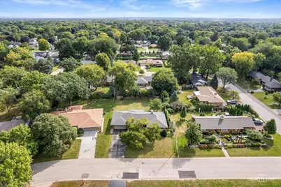 390 Lra Drive, Aurora, IL 60506 - Photo 28