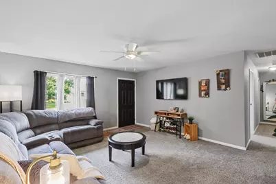 1307 Briarwood Drive, Champaign, IL 61821 - Photo 8