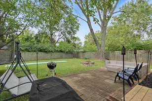 1307 Briarwood Dr, Champaign, IL 61821 - Photo 32