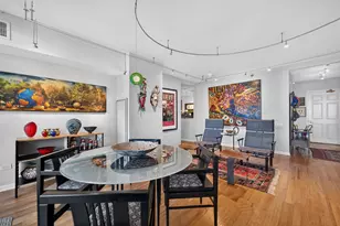 55 W Delaware Pl, Chicago, IL 60610 - Photo 12