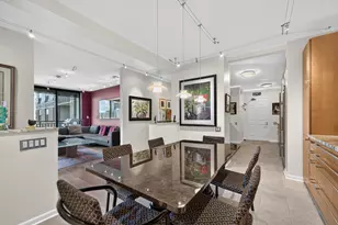 55 W Delaware Pl, Chicago, IL 60610 - Photo 16